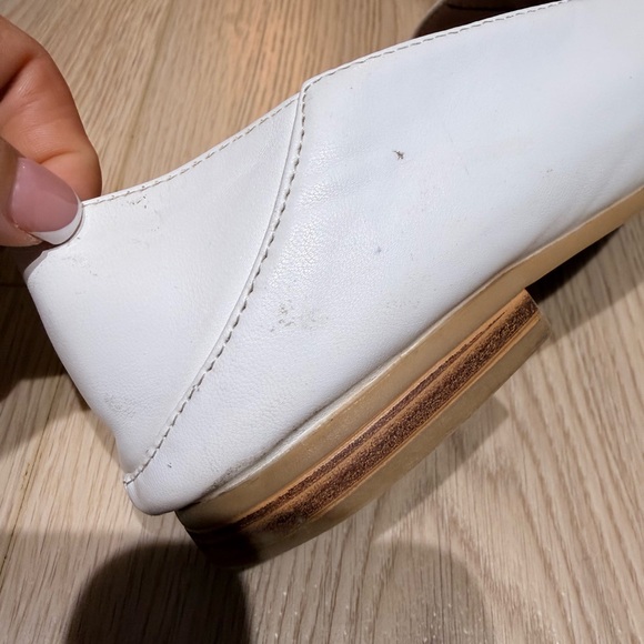 BCBG Women's Zeldi White Leather Fashion Loafers Size 8.5 - Picture 9 of 12